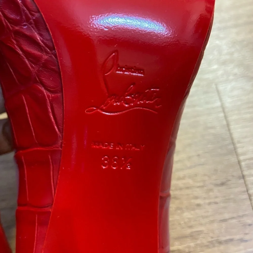 Christian Louboutin pigalle follies pumps